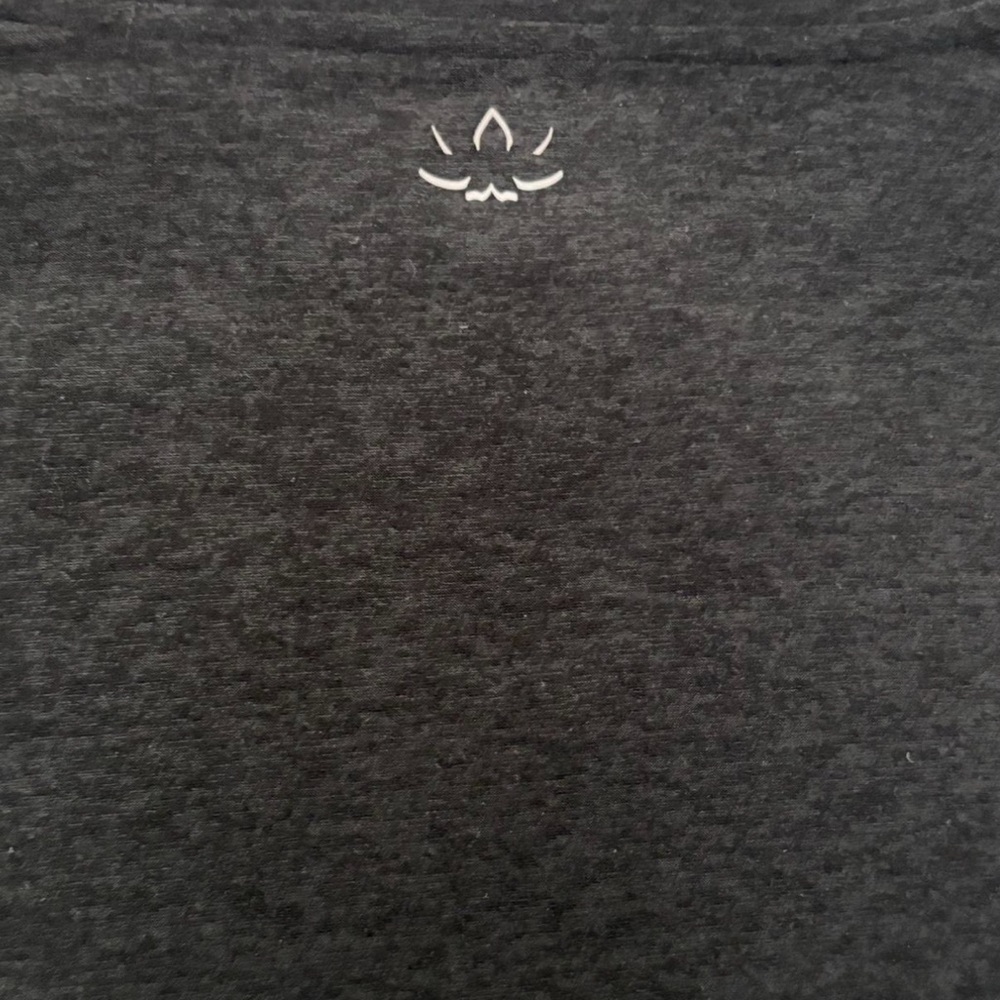 Beyond Yoga Featherweight Under Over Crop Tee - Picture 5 of 7